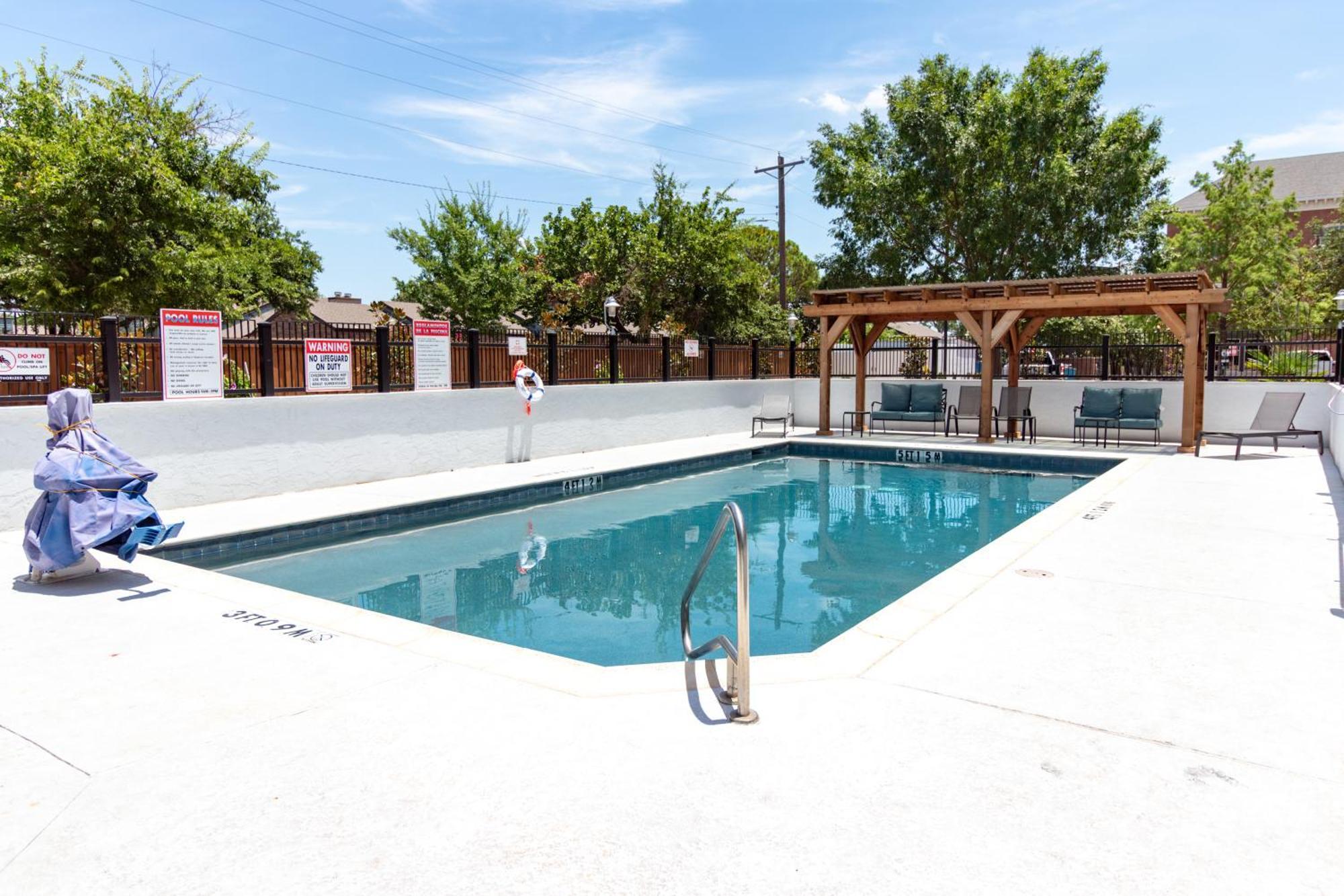 Hampton Inn & Suites Denton Kültér fotó