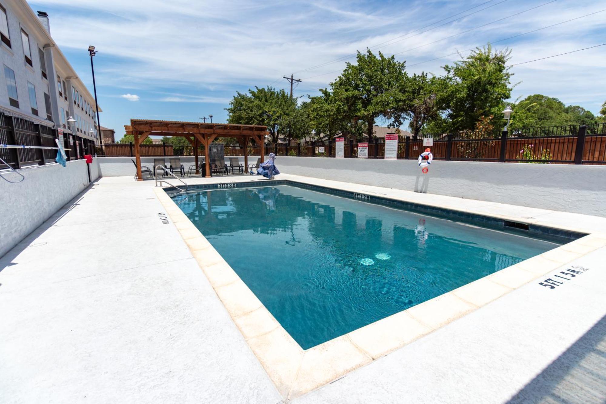 Hampton Inn & Suites Denton Kültér fotó