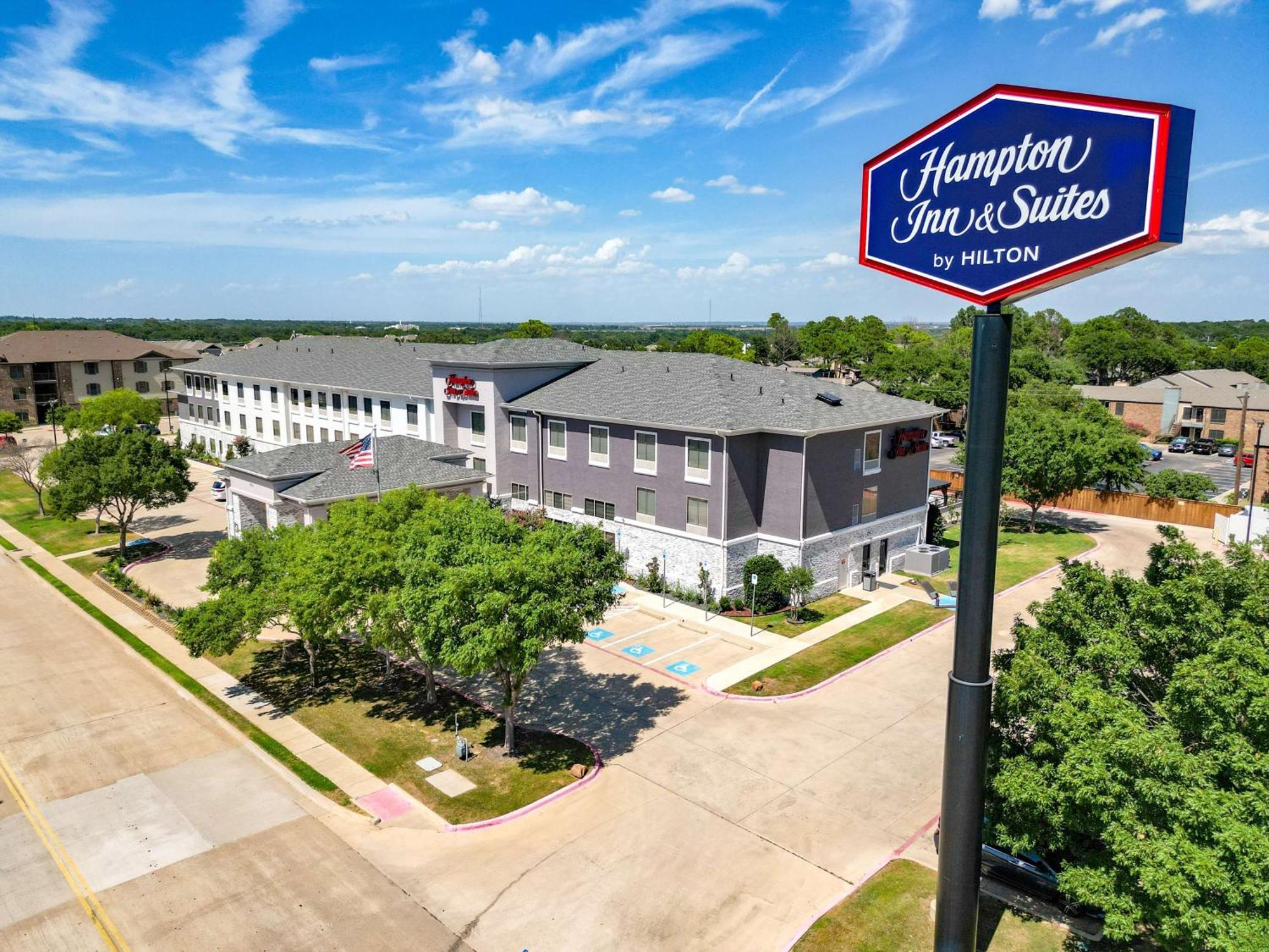 Hampton Inn & Suites Denton Kültér fotó