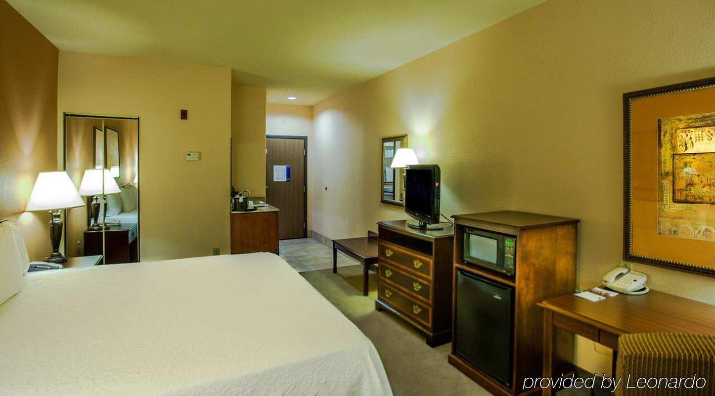 Hampton Inn & Suites Denton Kültér fotó