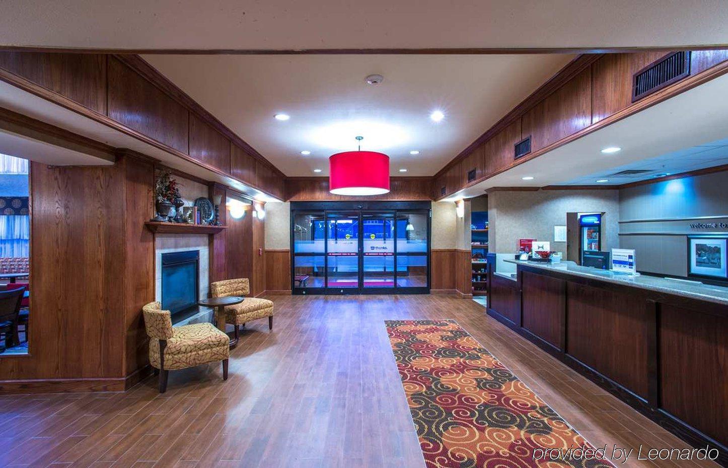 Hampton Inn & Suites Denton Kültér fotó